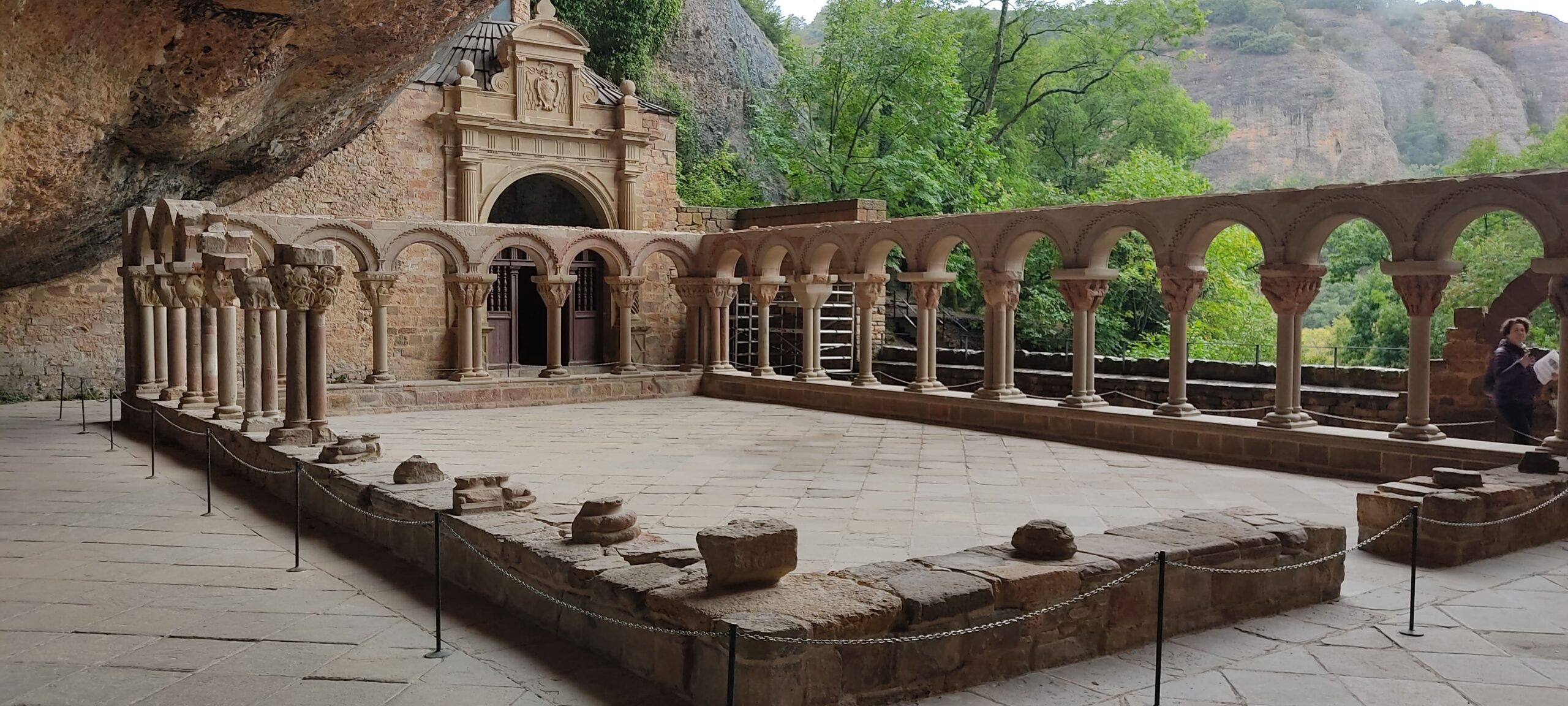 Claustro románico San Juan de la Peña